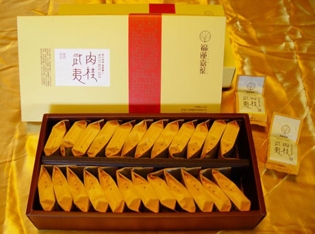 �������Y