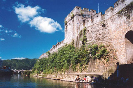 �������Y