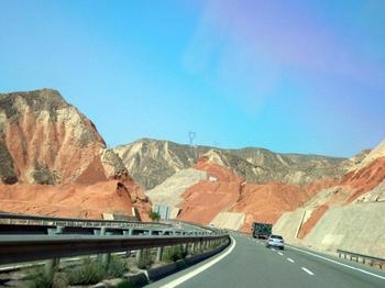 �������Y