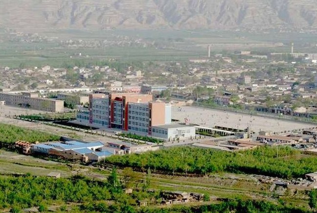 �������Y