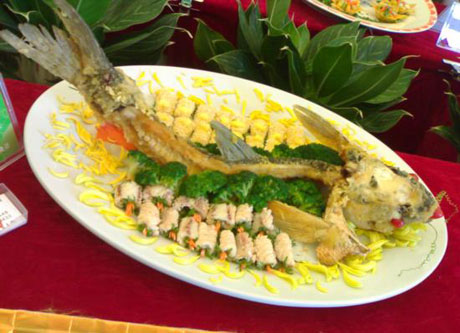 �������Y