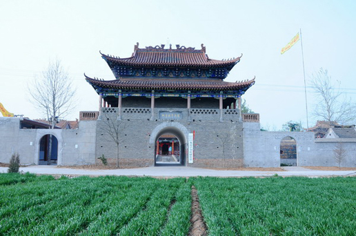 �������Y