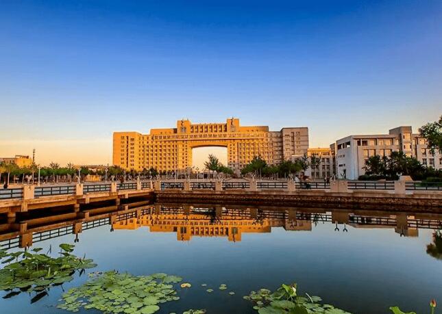 �������Y