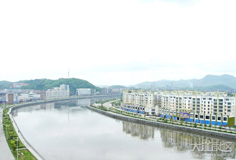 �������Y