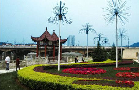 �������Y