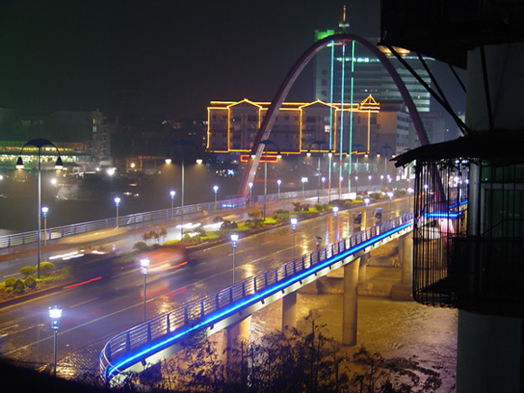 �������Y