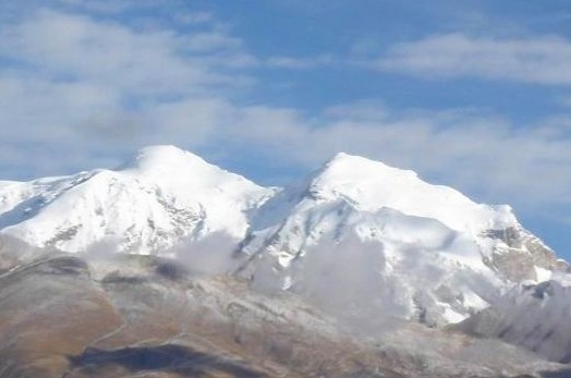 �������Y