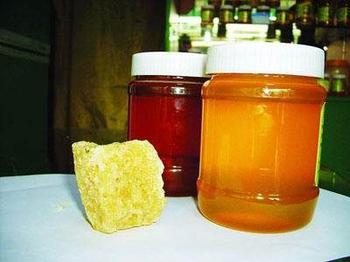 �������Y